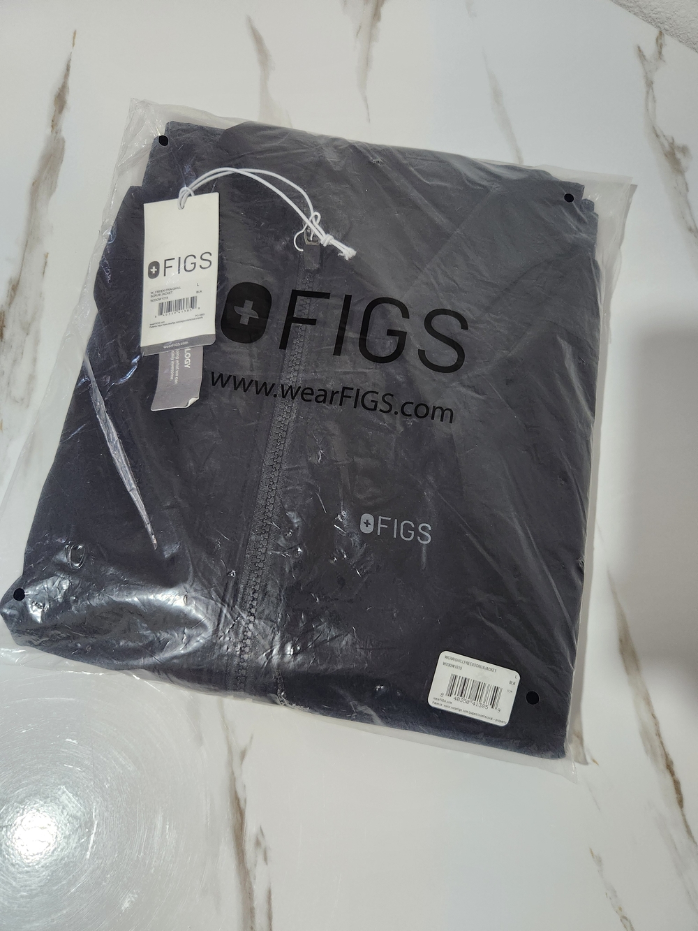 FIGS Black Th Women's Craighill FREEx Scrub Jacket